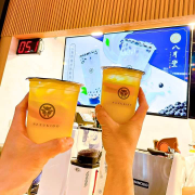 義享門市獨家限定 鮮茶柳橙綠中杯第2杯半價